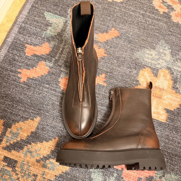 anthropologie zip up lug sole moto ankle boots - Picture 5 of 7